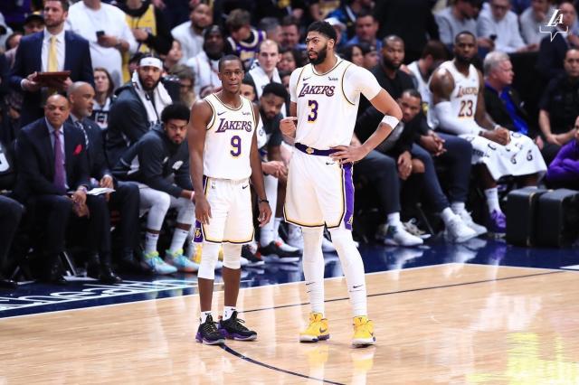 jdb电子试玩平台-曝浓眉曾抱怨施罗德传球能力 隆多回归意义重大